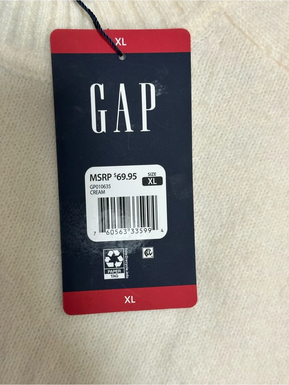 GAP Men’s Crew Neck sweater cream